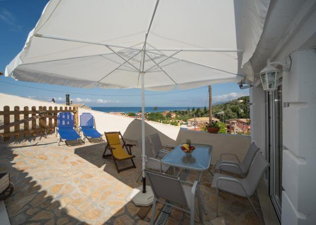 Bungalow Nefeli Agios Gordios  Exterior photo